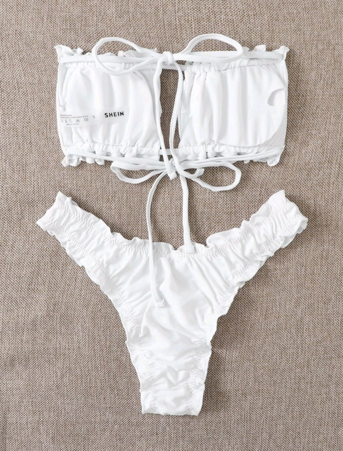 SHE fehér fodros bandeau bikini szett