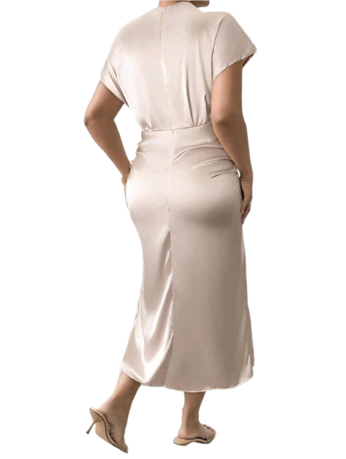 SHE púder szatén elegáns ruha