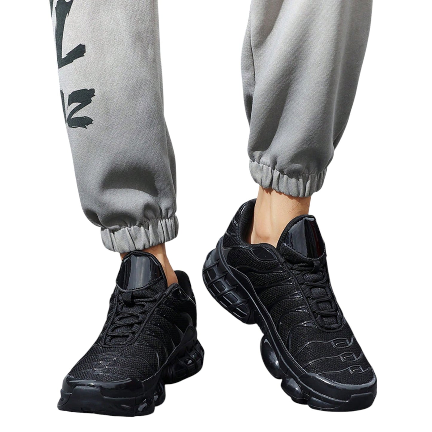 SHE fekete vastag talpú sportcipő