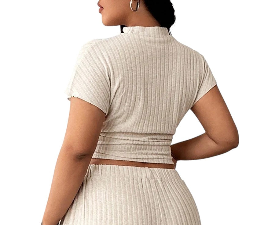 SHE törtfehér bordázott crop top