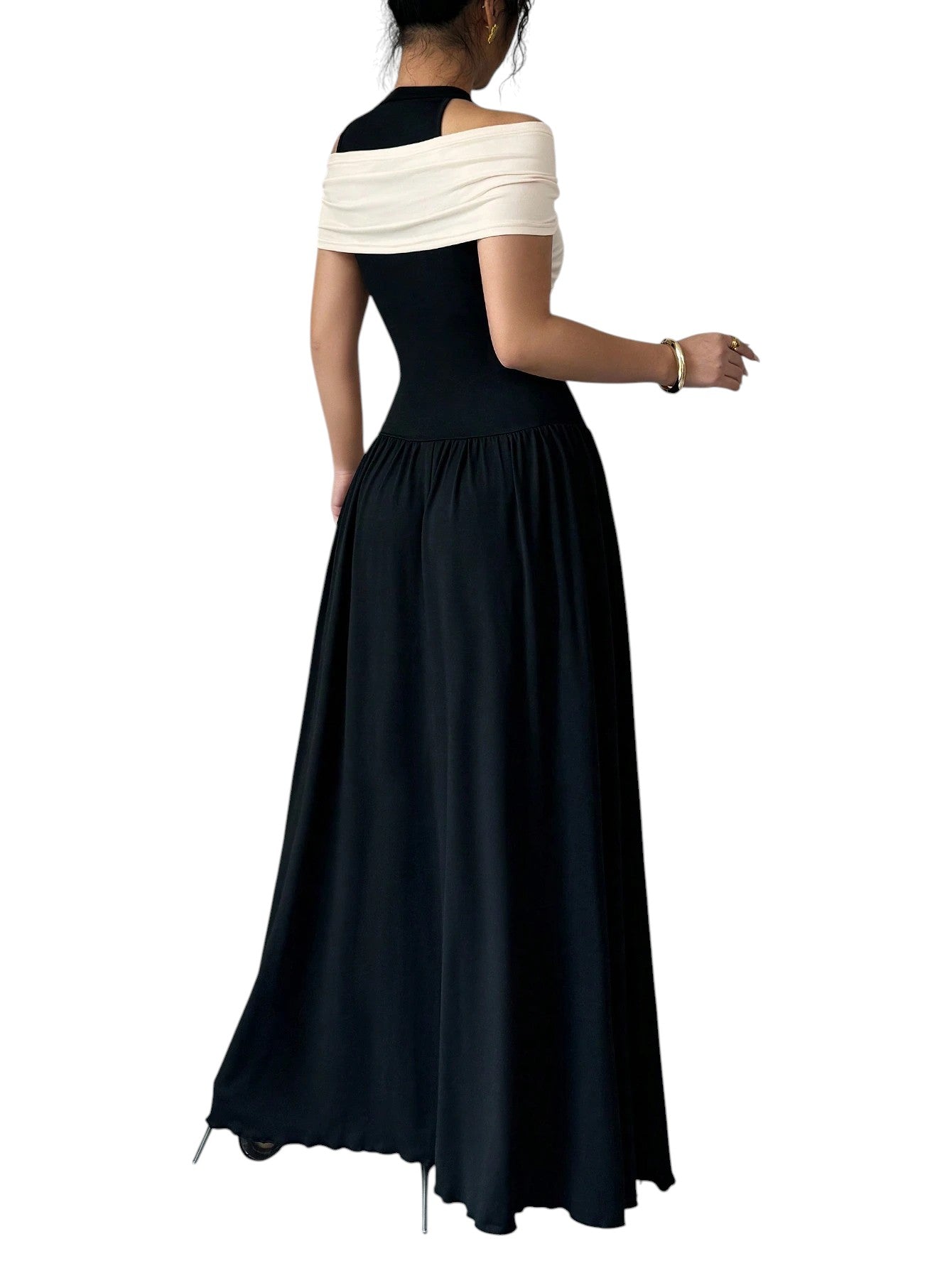 SHE fekete-törtfehér alkalmi maxi ruha