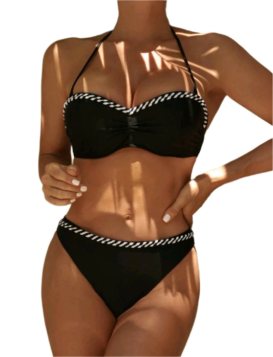 SHE fekete fonott szegélyes bikini szett