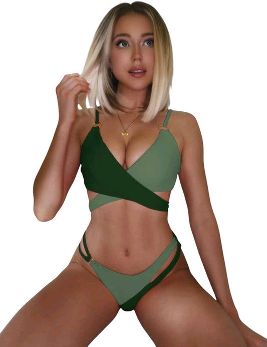 SHE zöld kéttónusú átlapolt kivágott bikini szett