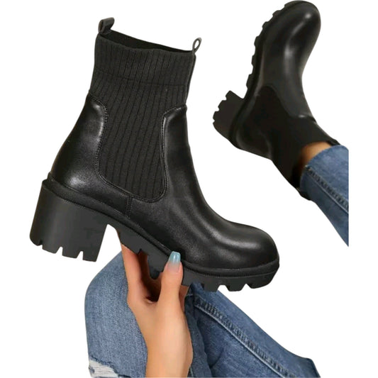 SHE fekete platform bokacsizma