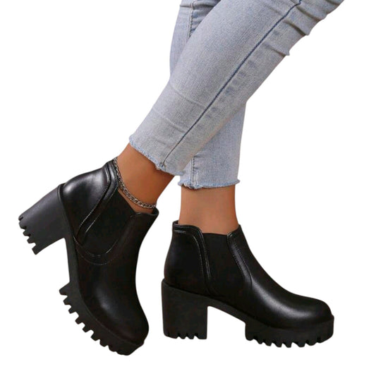 SHE fekete platform bokacsizma