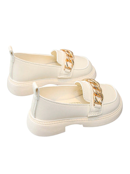 SHE törtfehér láncos loafer cipő