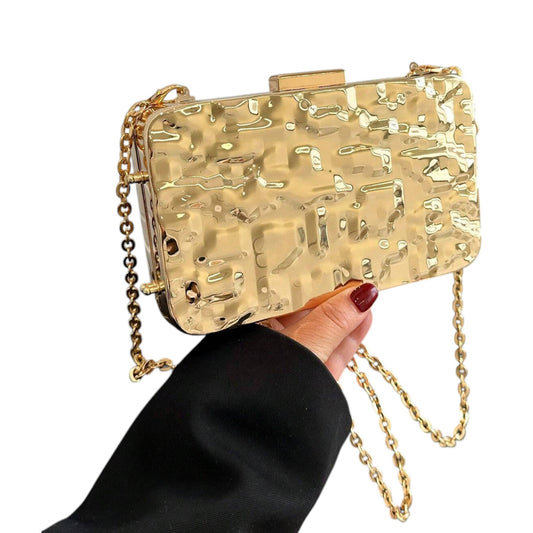 SHE arany metál clutch táska