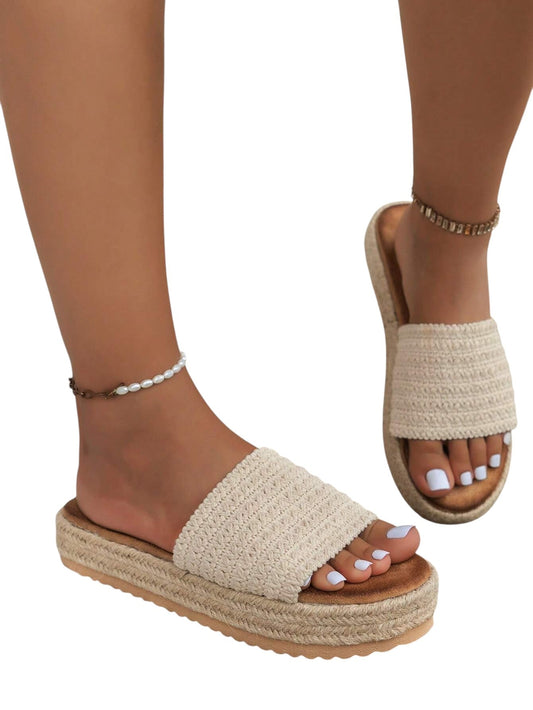 SHE bézs fonott platform papucs