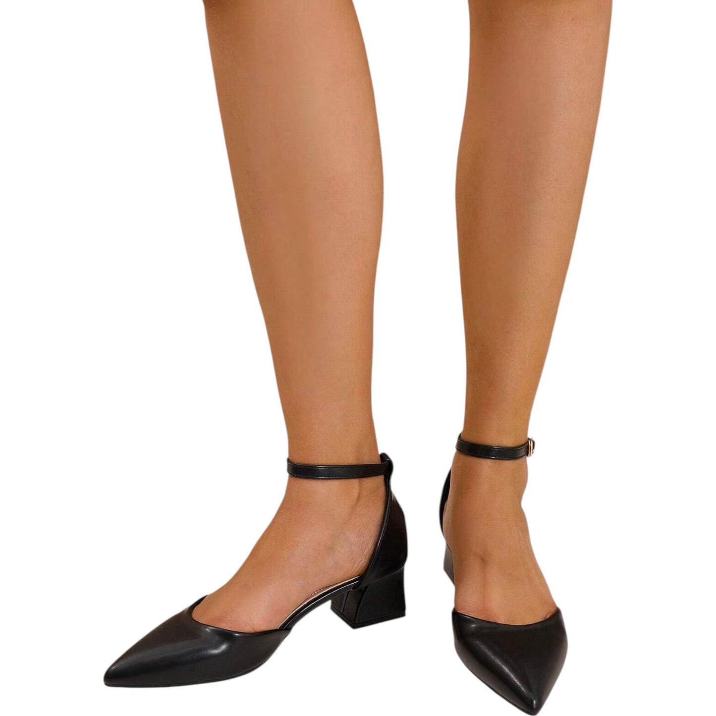 SHE fekete pántos hegyes orrú cipő