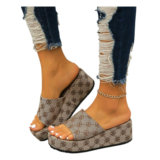 SHE bézs platform papucs