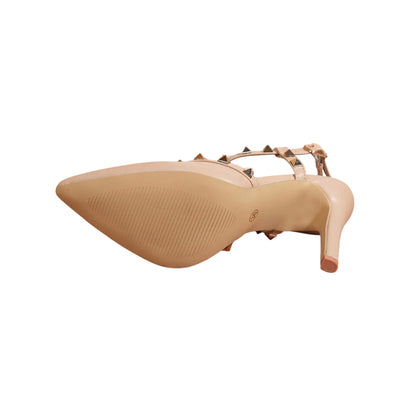 SHE bézs szegecses T-pántos magassarkú cipő