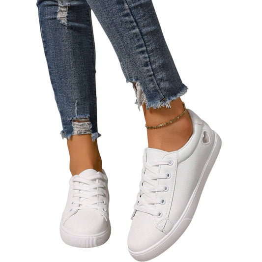 SHE fehér szív motívumos sneaker