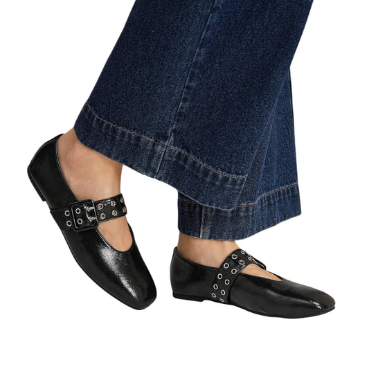 SHE fekete szegecses balerina cipő