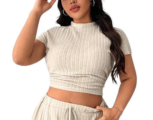 SHE törtfehér bordázott crop top