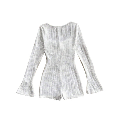 SHE fehér mintás hosszú ujjú playsuit