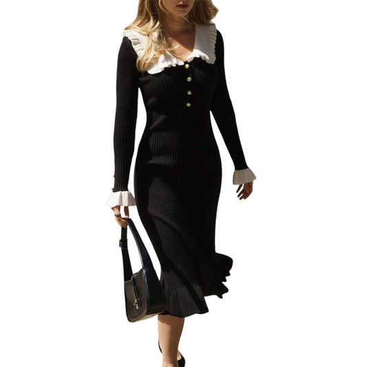 SHE fekete kötött ruha fehér gallérral