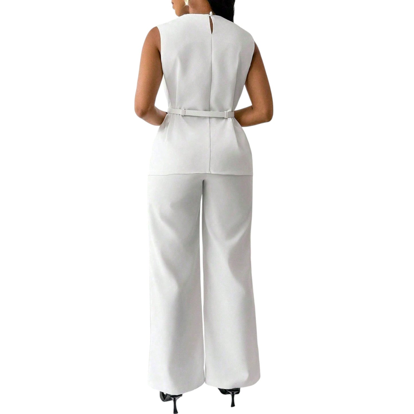 SHE fehér ujjatlan szett